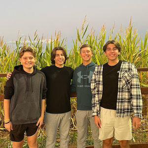 Meet your Posher, Hunter